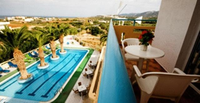 Nikos Hotel Малія Екстер'єр фото